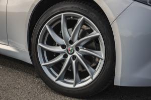 Alfa Romeo Giulia Sprint 2020 года  (UK)